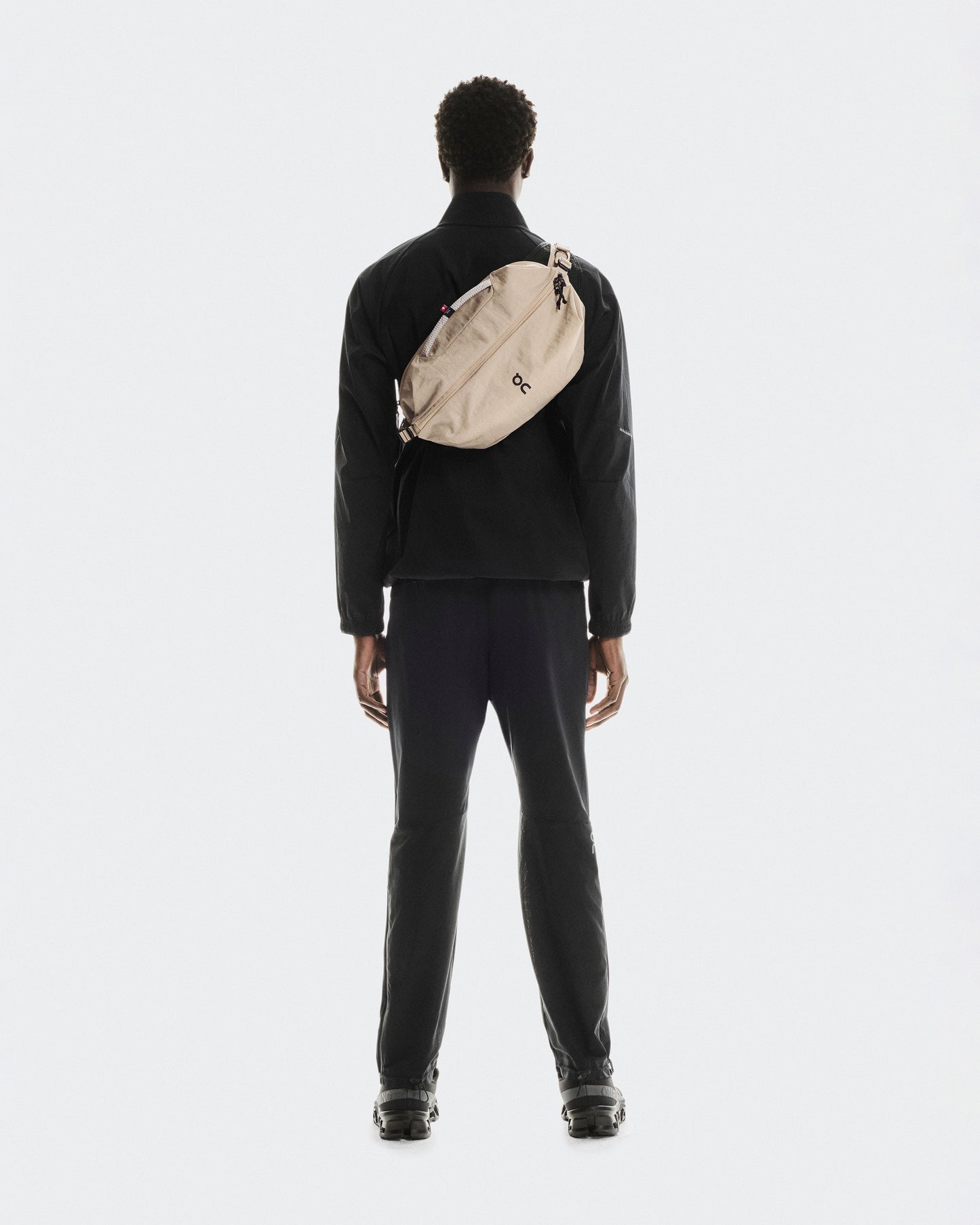 Sling Pack 9L Sand | Black - US 2238