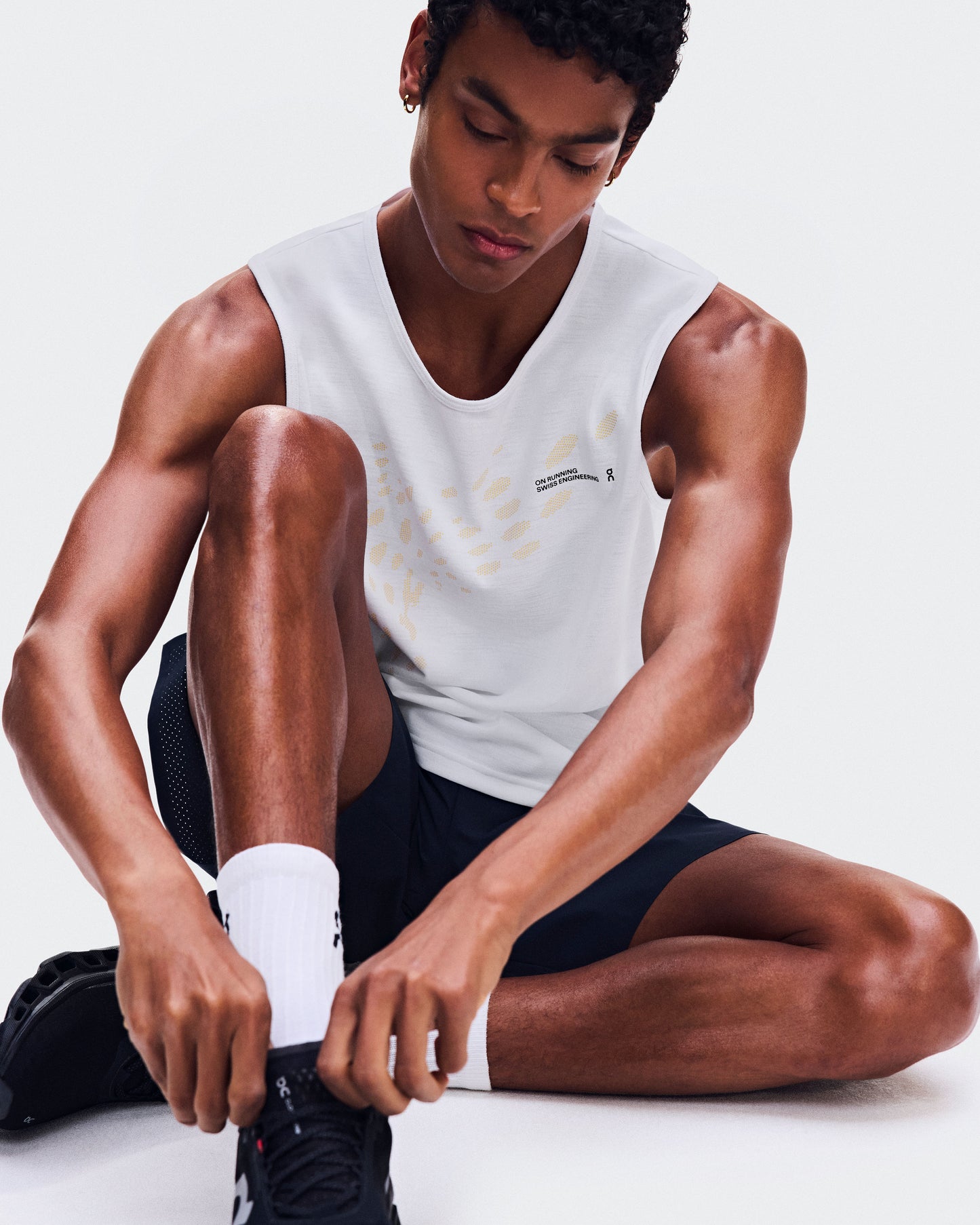 Men's On Run Tank White - US 1988