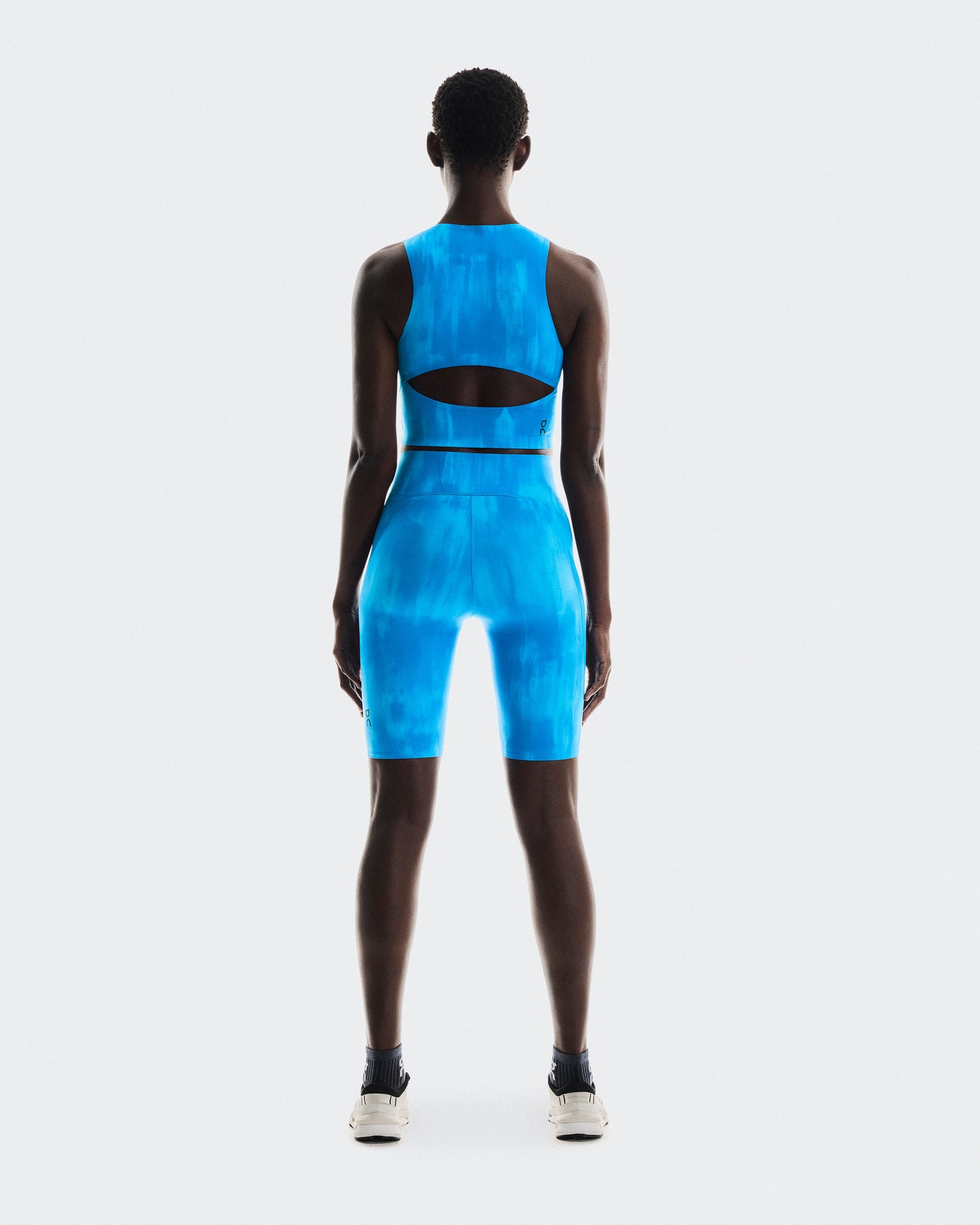 Women's Studio Open Back Crop Malibu - US 2835
