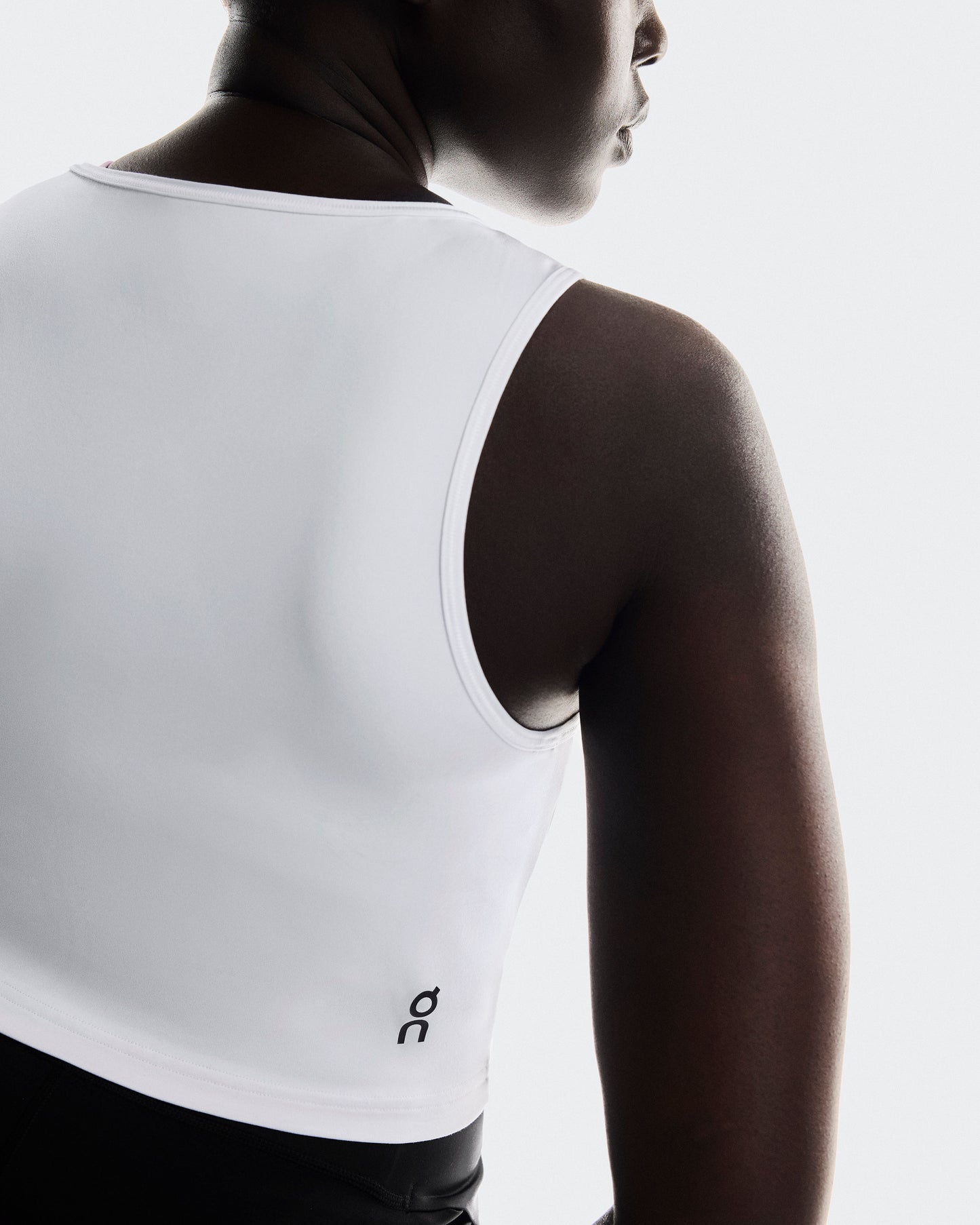 Women's Studio Cut-Out Crop White - US 6063