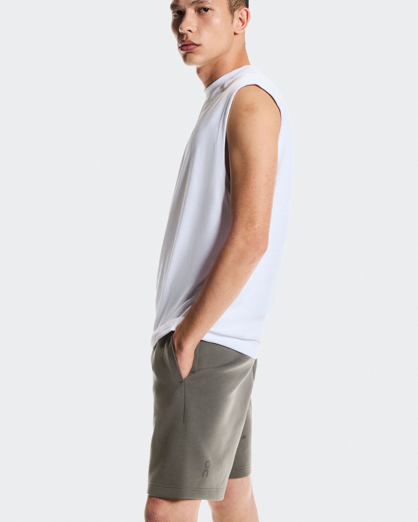 Men's Focus Tech Shorts Shadow - US 8514