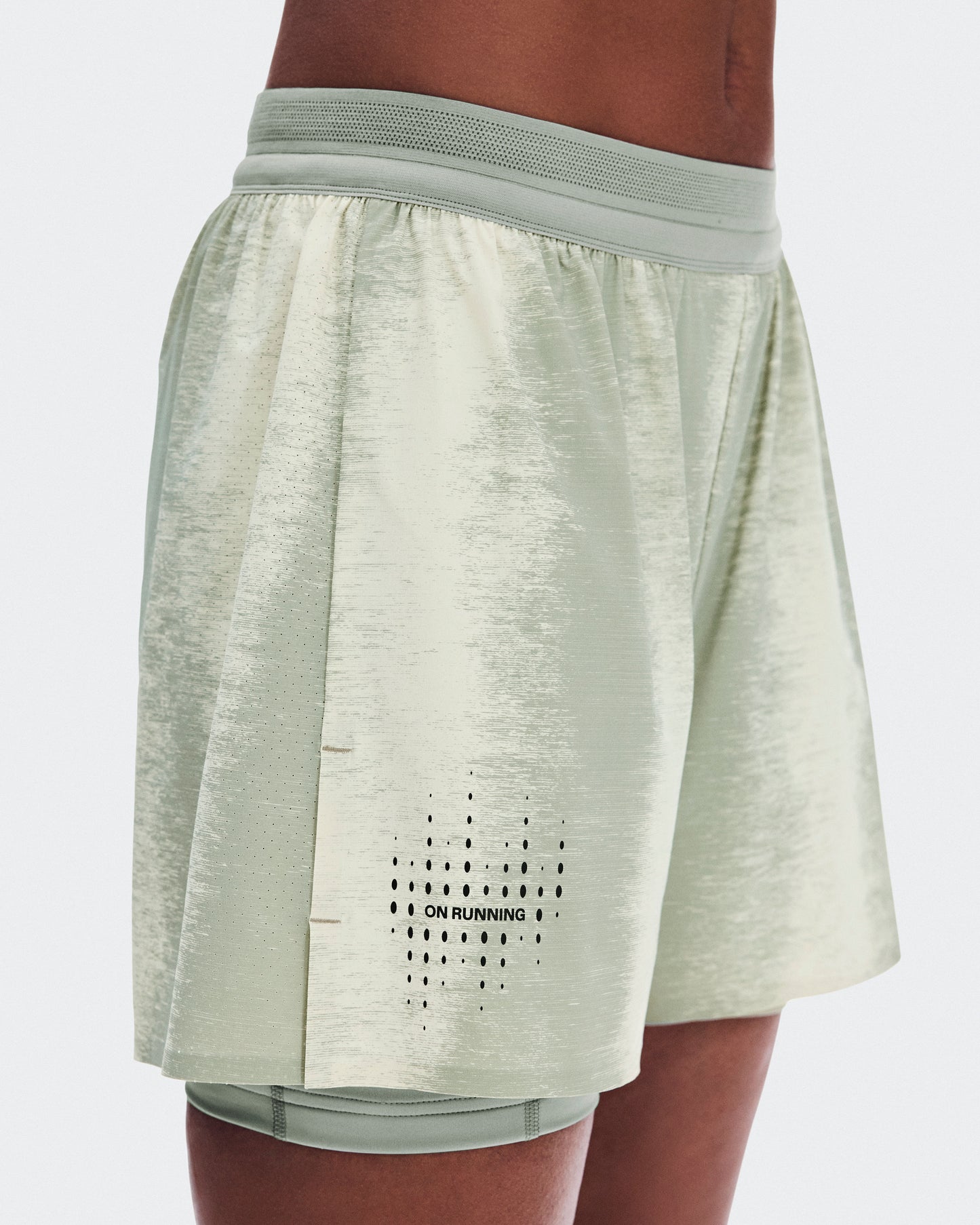 Women's Performance Shorts Terra Seedling | Tin - US 4116