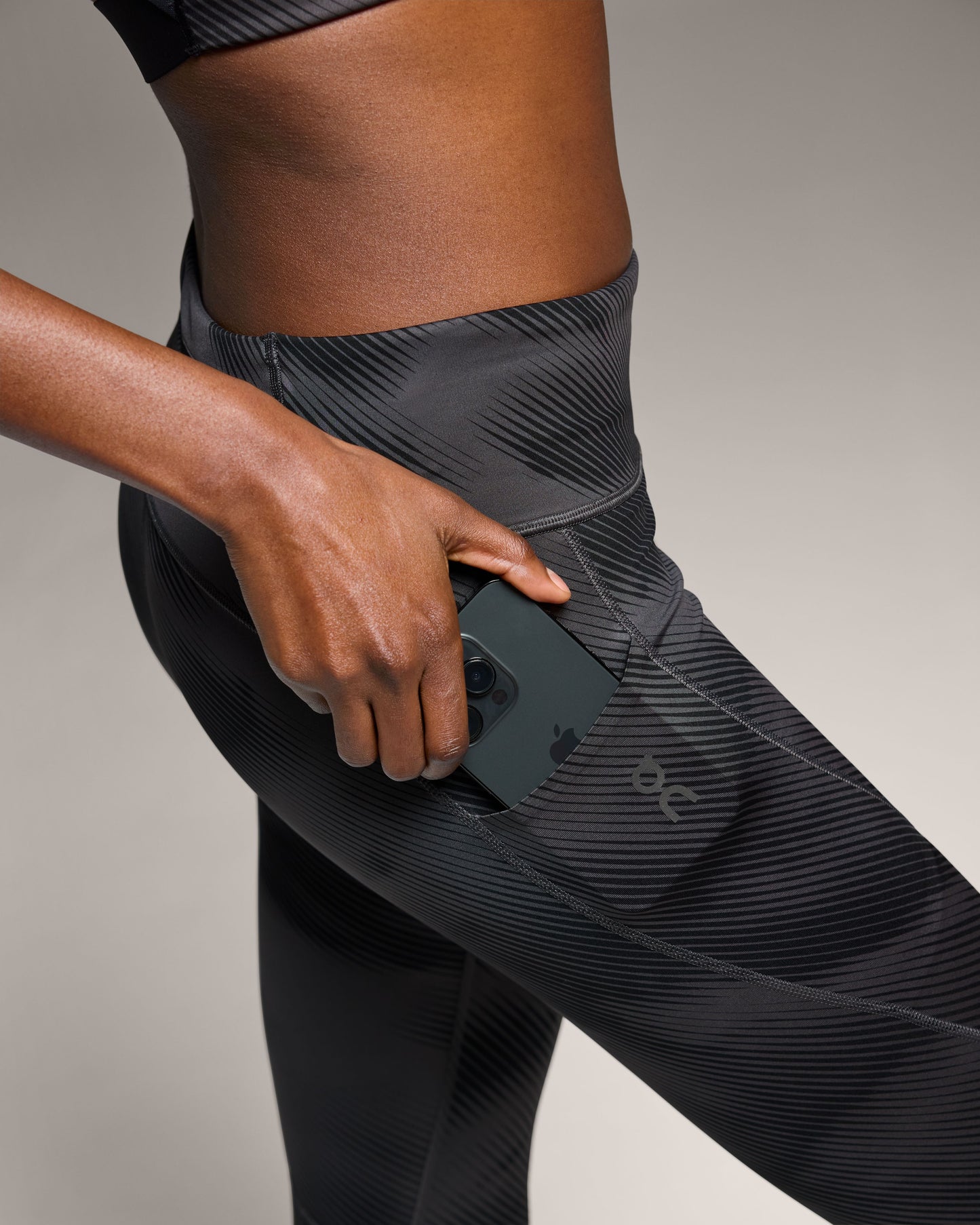 Women's Performance Graphic Tight Shadow | Black - US 0940