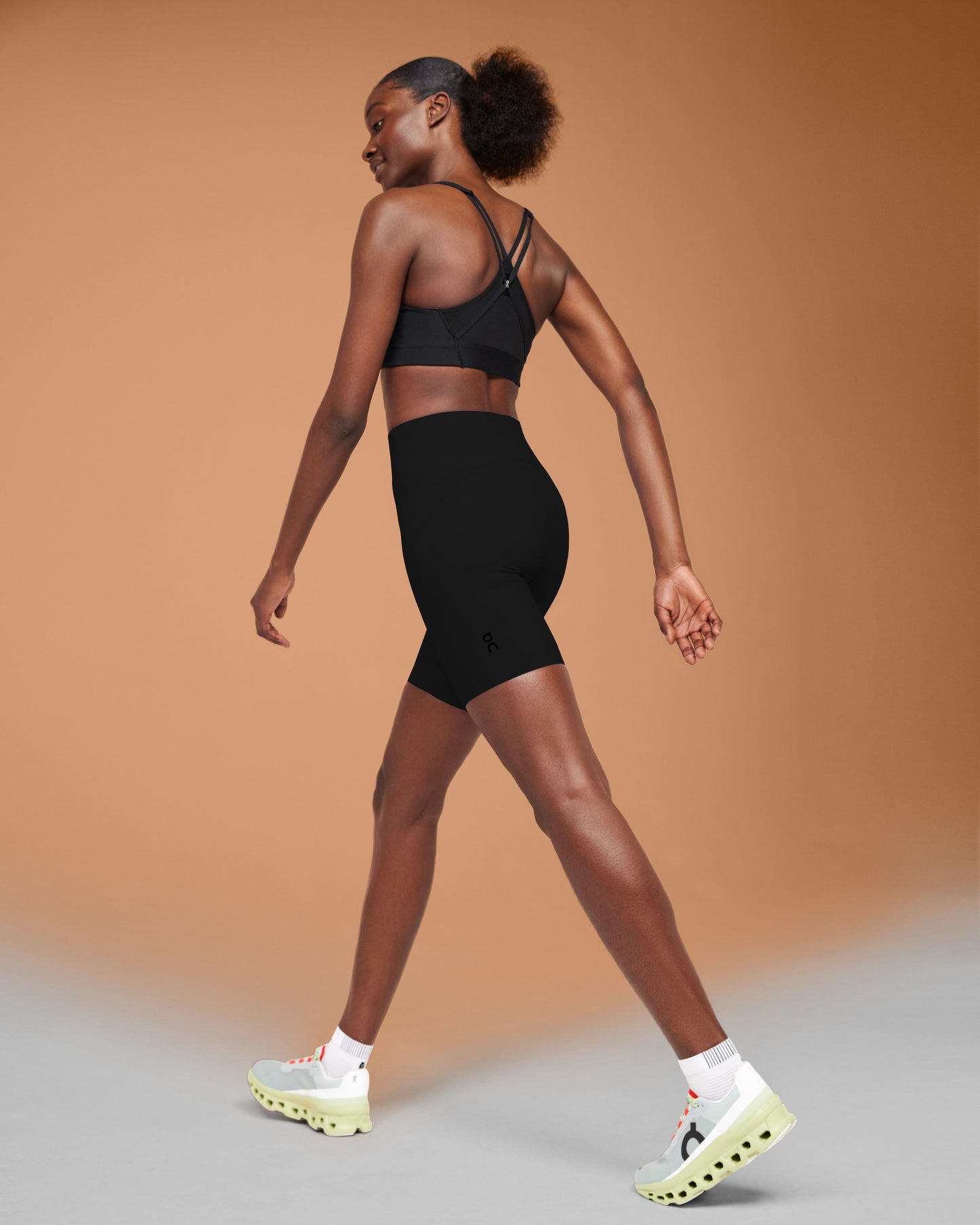 Women's Movement Tights Short Black - US 0553