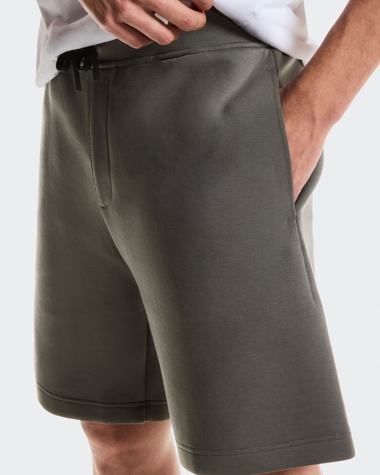 Men's Focus Tech Shorts Shadow - US 8514