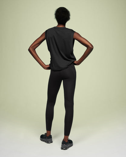 Women's Focus Crop Black - US 4313