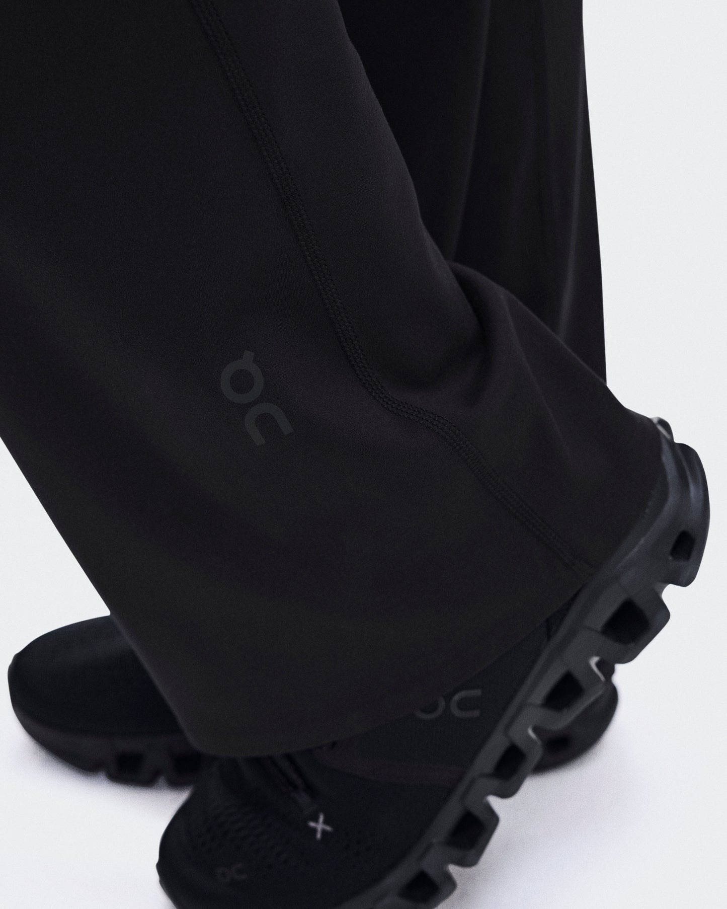 Women's Studio Flared Pants 32" Black - US 6437