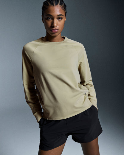 Women's Studio Crew Caper - US 5607