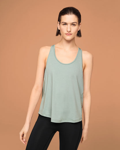 Women's Focus Tank Moss - US 8951
