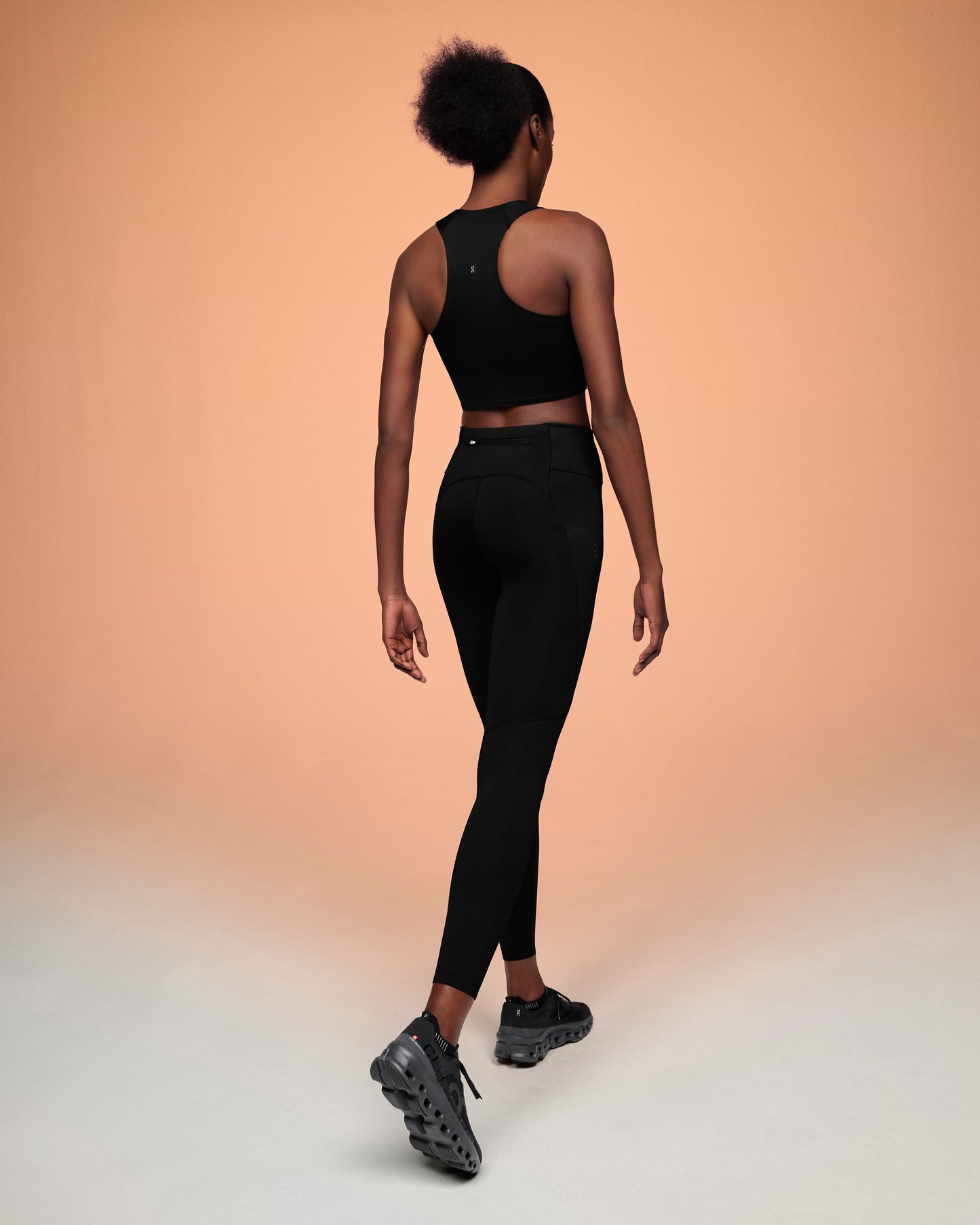 Women's Race Crop Black | Shadow - US 3248
