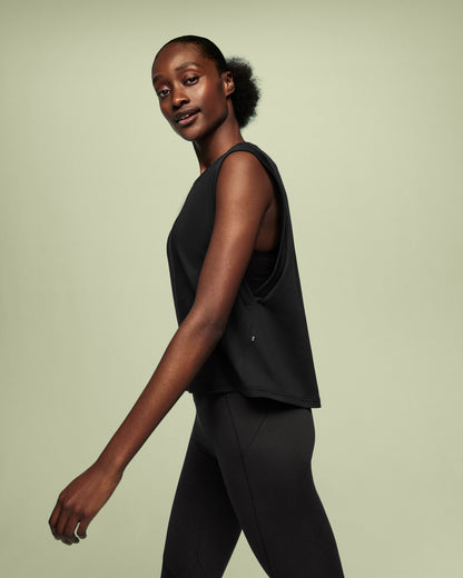 Women's Focus Crop Black - US 4313